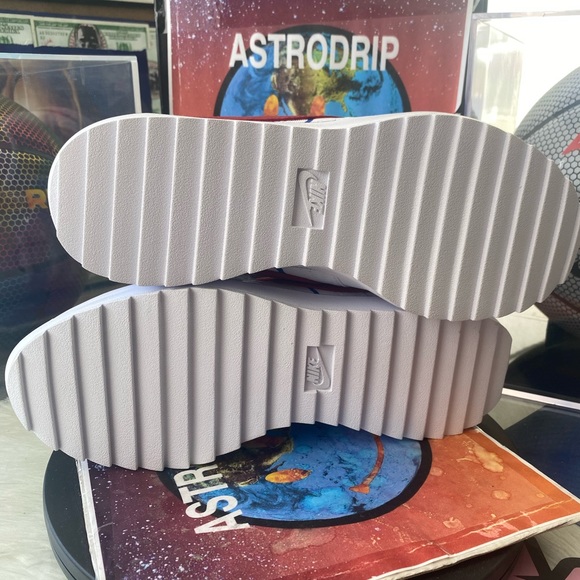 🆕 Nike Cortez Forrest Gump - Wmns 7.5 - Picture 5 of 12